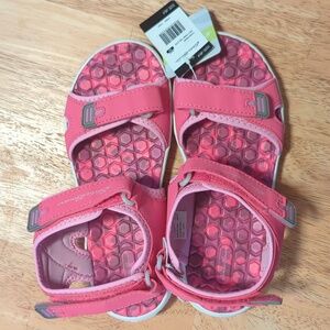 NWT Girls Eddie Bauer Sandals sz 4